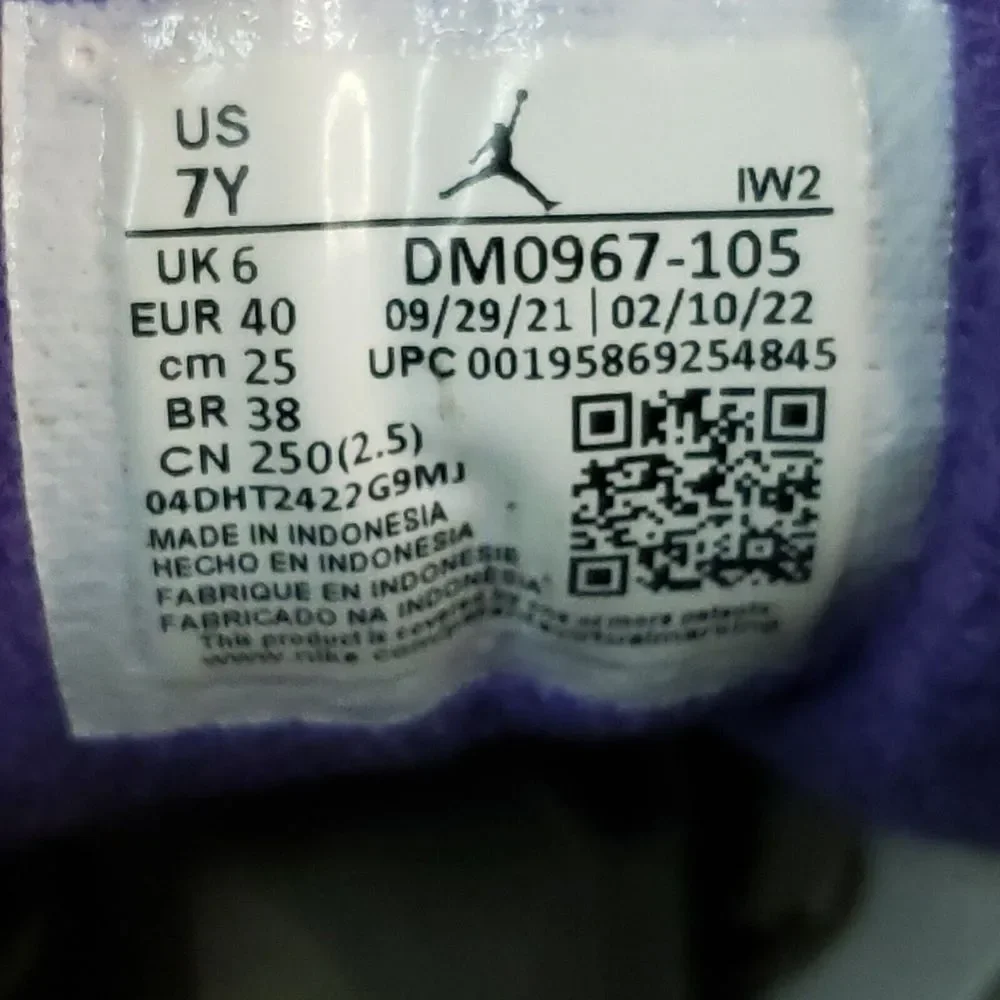 Nike Air Jordan 3 Retro Shoes Youth Boys Size 7 Purple White Sneakers DM0967-105